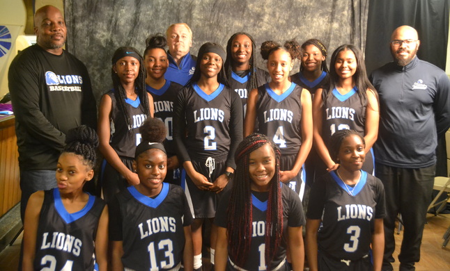 Girls Basketball @ Lake Ridge Academy
